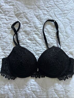 VS Black Very Sexy Lace Push-Up Bra